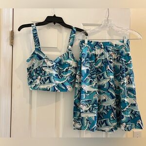 Small retrolicious shark print top & skirt